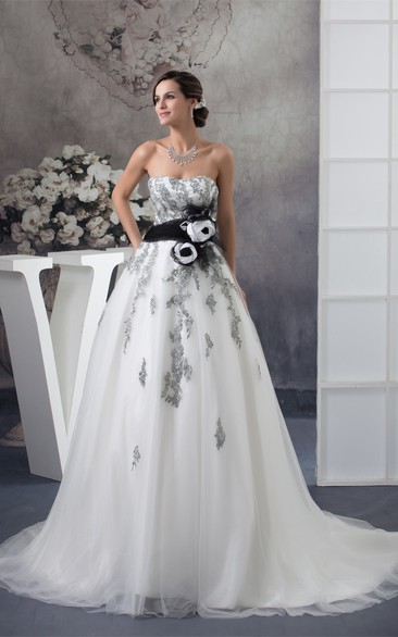 Sleeveless Appliqued Tulle Overlay and Ball-Gown With Flower
