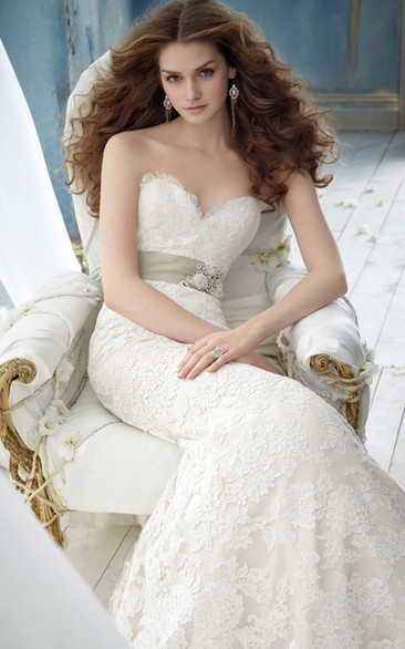 Chic Sweetheart Neckline Lace Over Charmeuse Dress With Appliques and Ribbon