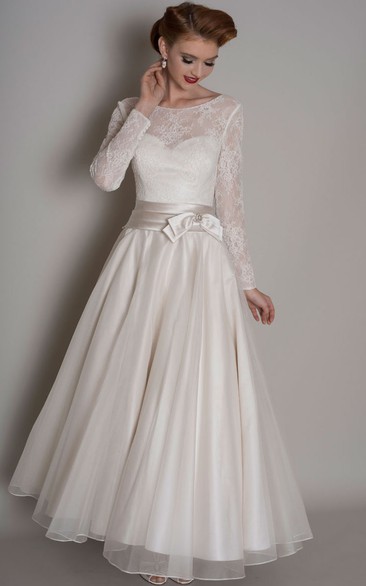 A-Line Lace Long-Sleeve Floor-Length Scoop-Neck Satin&Tulle Wedding Dress With Bow