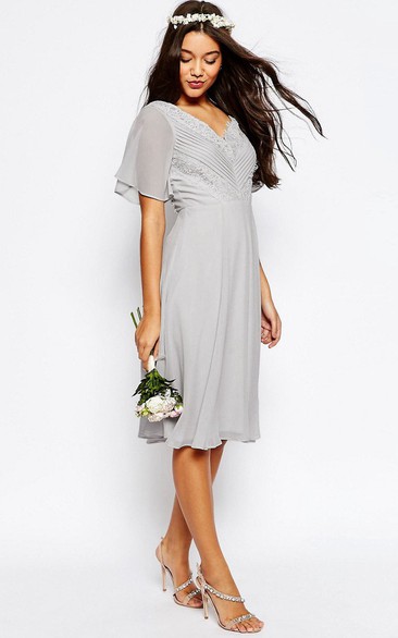 Knee-Length Lace Poet Sleeve V-Neck Chiffon Bridesmaid Dress With Ruching