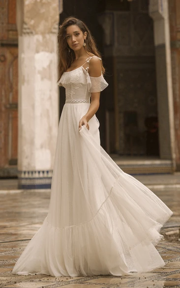 Off-the-shoulder Spaghetti Straps Adorable Tulle Wedding Dress With Lace Details