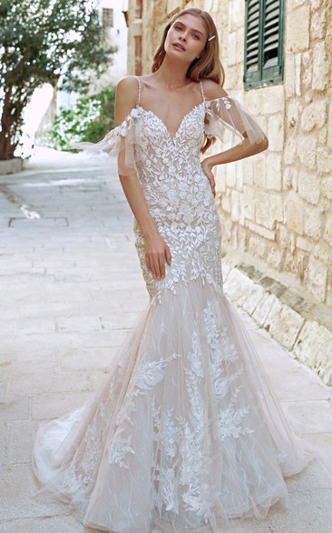 Romantic Lace Floor-length Short Sleeve Mermaid Open Back Wedding Dress with Appliques