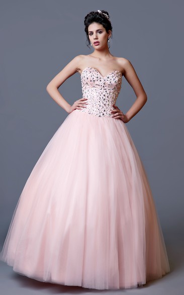 Fashionable Sweetheart Ballgown With Sequined Top