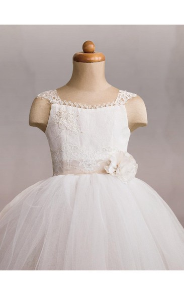 Cap Sleeve Tulle Ball Gown With Lace Up and Flower