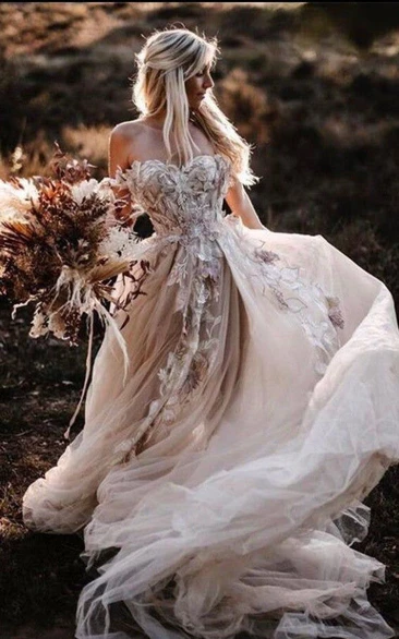 Outdoor Sweetheart Tulle Flowy Applique Backless Boho Wedding Dress