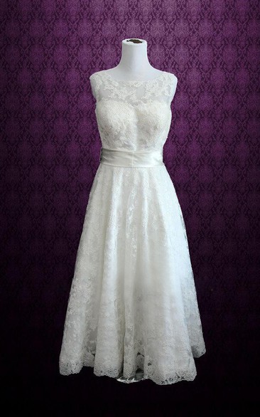 Sleeveless A-Line Bateau Neck Lace Gown With Satin Belt