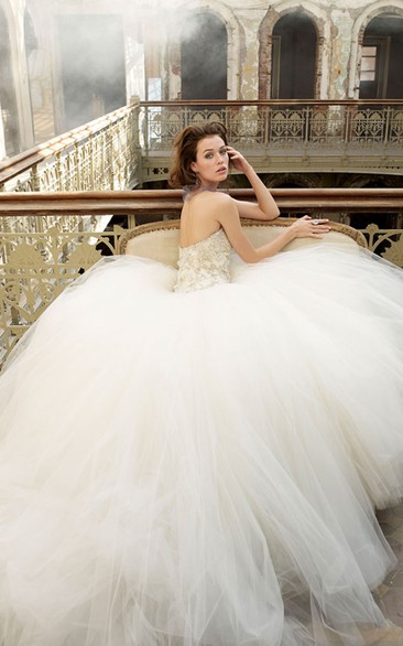 Chic Beaded Embroidered Bodice Tulle Ball Gown