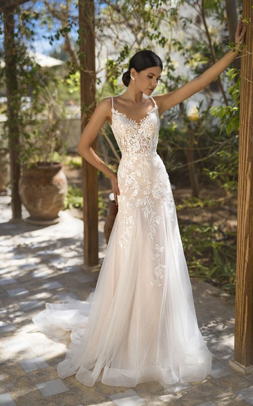 Sheath V-neck Sleeveless Court Train Organza Lace Wedding Dress with Appliques and Spaghetti Straps