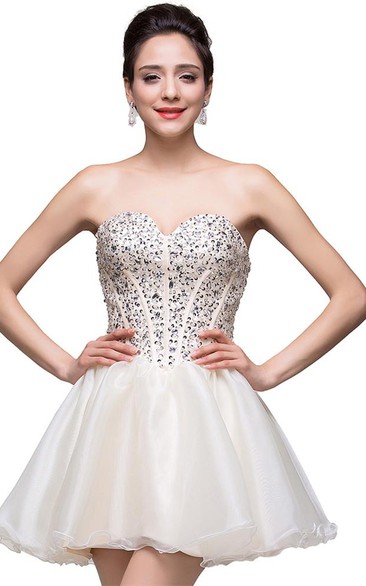 Glamorous Sweetheart Crystal Short Homecoming Dress Tulle