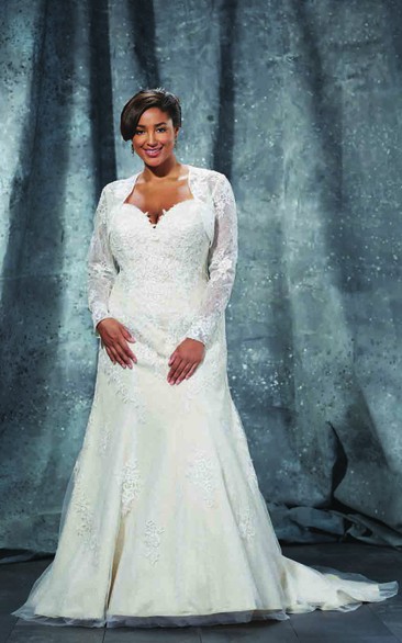 A-Line Floor-Length Sweetheart Long Sleeve Lace Sweep Train Lace-Up Back Appliques Dress