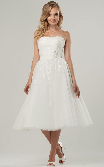 A-Line Tea-Length Criss-Cross Strapless Tulle Short Wedding Dress With Appliques And Corset Back