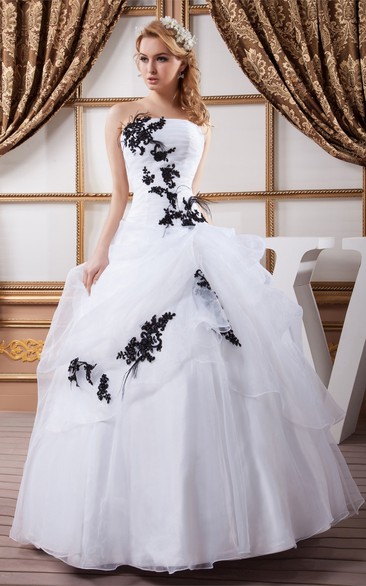 Strapless Ruffled Pleats and Ball-Gown With Lace