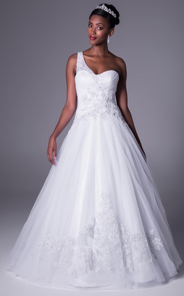 Ball Gown Appliqued Sleeveless Floor-Length One-Shoulder Tulle Wedding Dress With Ruching