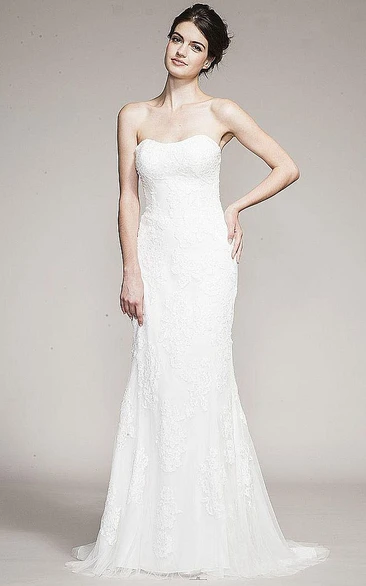 Strapless Maxi Appliqued Sleeveless Lace Wedding Dress