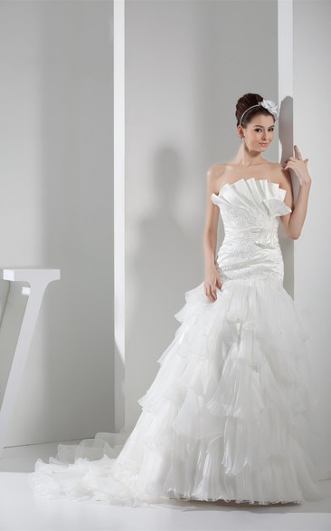 Sleeveless A-Line Tiered Appliques and Ball-Gown With Bow