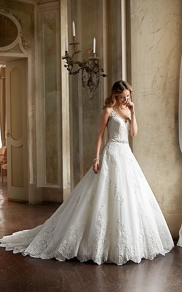 A-Line Scoop-Neck Sleeveless Maxi Appliqued Lace Wedding Dress With Waist Jewellery