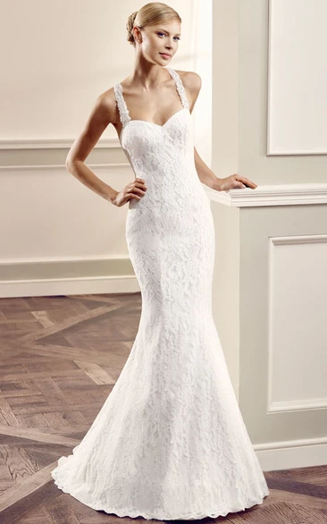 Floor-Length Halter Lace Wedding Dress With Brush Train