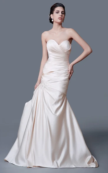 Ethereal Strapless Taffeta Mermaid Dress With Brooch