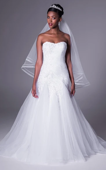 Trumpet Long Appliqued Strapless Tulle Wedding Dress With Ruching And Corset Back