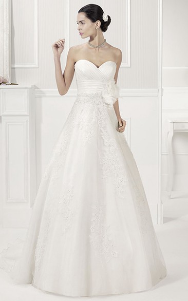Sweetheart Appliqued Tulle Bridal Gown With Removable Lace Half Sleeves