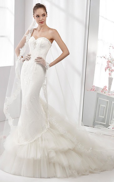 Sweetheart Sheath Lace Gown With Floral Bust And Tiers Train