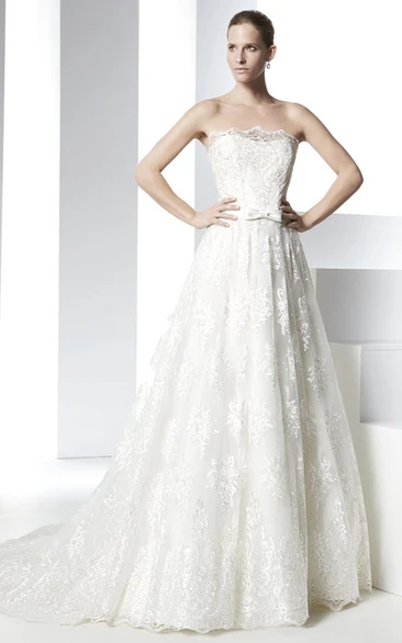 Strapless Maxi Appliqued Lace Wedding Dress With Court Train And V Back