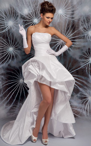 High-Low Strapless Ruffled Appliqued Satin Wedding Dress With Sweep Train