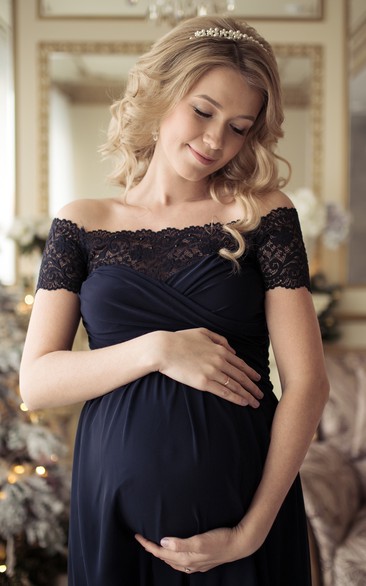 Chiffon A-line Illusion Short Sleeve Off-the-shoulder Maternity Dress