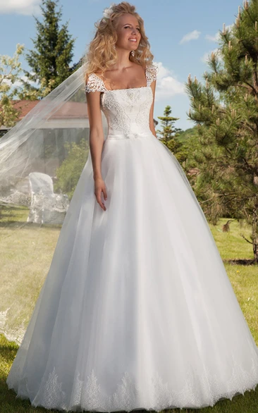 A-Line Appliqued Cap Sleeve Square Neck Tulle Wedding Dress With Lace-Up