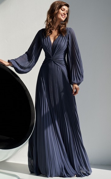 Simple V-neck A Line Chiffon Floor-length Mother of the Bride Dress with Pleats