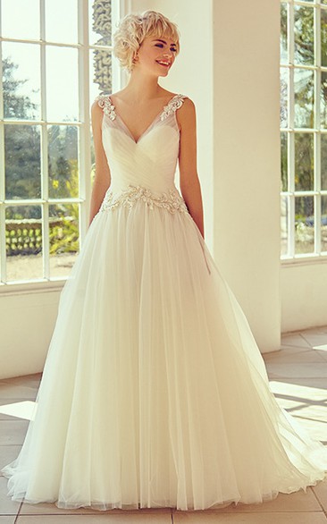 V-Neck Maxi Appliqued Cap-Sleeve Tulle Wedding Dress With Court Train And V Back