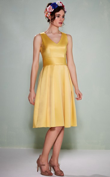 Knee-Length Sleeveless V-Neck Satin Bridesmaid Dress