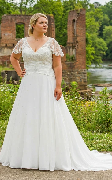Iris Style Detailed Lace Wedding Gown