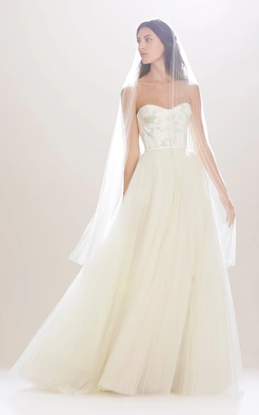 Ball Gown Sweetheart Floor-Length Tulle Wedding Dress With V Back