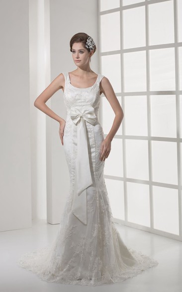 Sleeveless Column Appliqued Dress With Ribbon and Beading