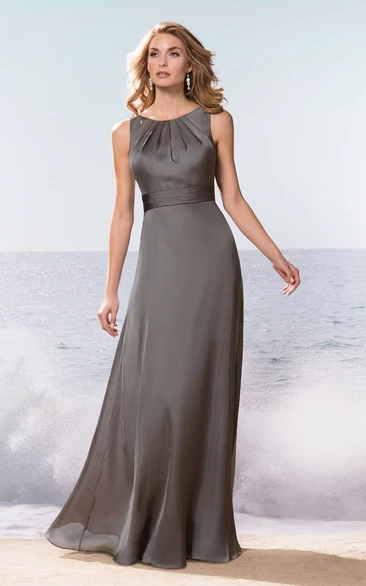 Sleeveless Bateau-Neck Long Bridesmaid Dress With Bow Tie