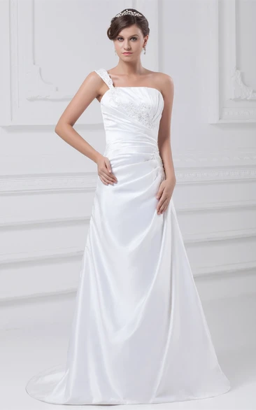 Sleeveless A-Line Side-Ruched Single Strap and Gown With Lace