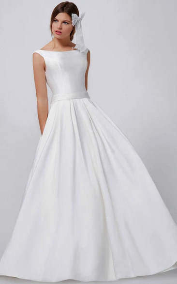 A-Line Long Scoop-Neck Sleeveless Satin Simple Wedding Dress