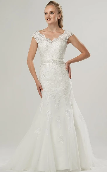 Sheath Cap-Sleeve V-Neck Jeweled Lace Wedding Dress With Bow