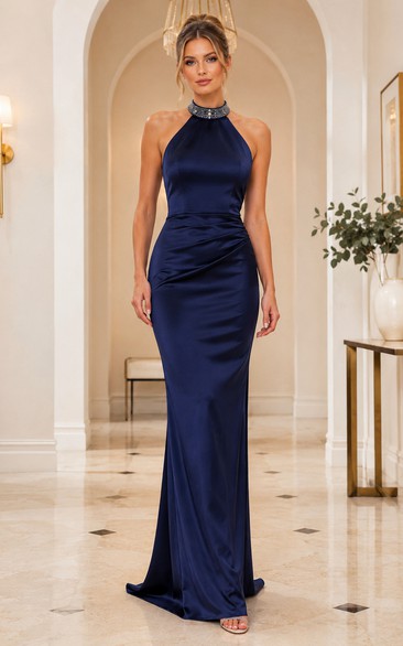 Robe de soirée fourreau bleu marine foncé à dos nu et col halter