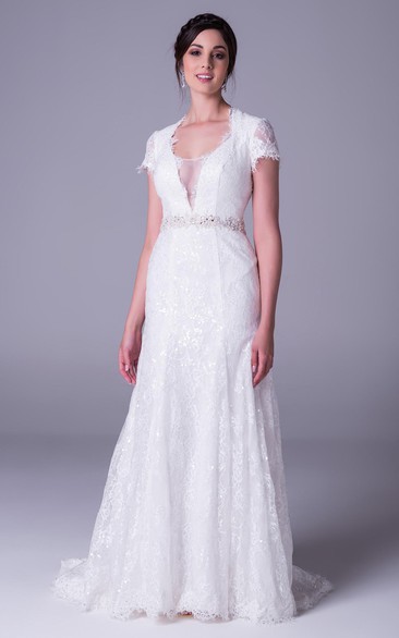 Sheath Short-Sleeve Scoop-Neck Lace Wedding Dress With Waist Jewellery And Keyhole