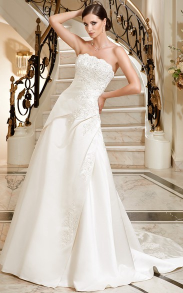 A-Line Strapless Appliqued Sleeveless Maxi Satin Wedding Dress With Side Draping