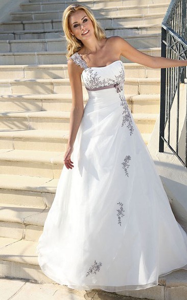 Long One-Shoulder Appliqued Side-Draped Satin Wedding Dress With Ribbon