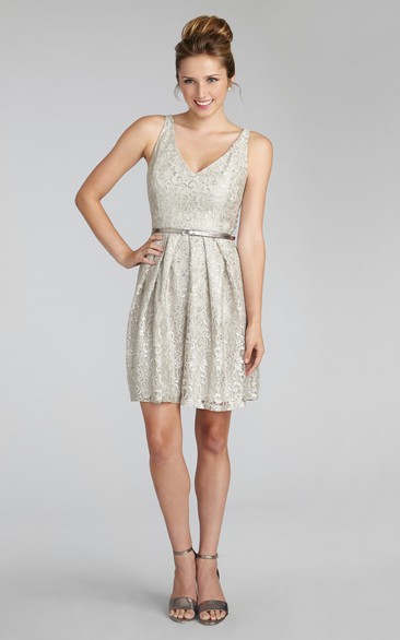 Short Lavish Lace Sleeveless Dress With V-Neck