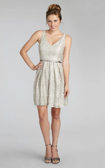 Short Lavish Lace Sleeveless Dress With V-Neck