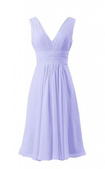 Simple V-neck Pleated A-line Gown With Ruched Band