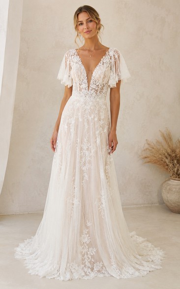 Boho A-Line Wedding Dress Short Sleeve V-Neck Tulle Lace Applique Floor Length Chapel Train Ivory