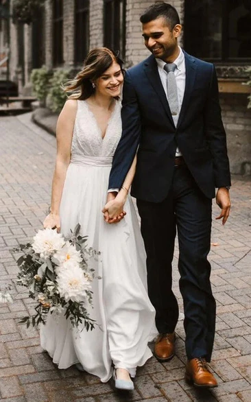 Chiffon Casual Sleeveless Empire Flowy Wedding Dress with Bow