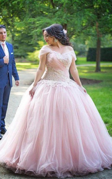 Ball Gown Lace Tulle Off-the-shoulder Short Sleeve Zipper Dress