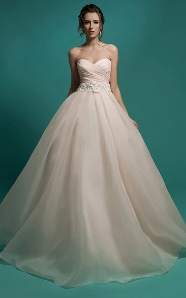 A-Line Long Sweetheart Sleeveless Lace-Up Organza Dress With Ruching And Appliques